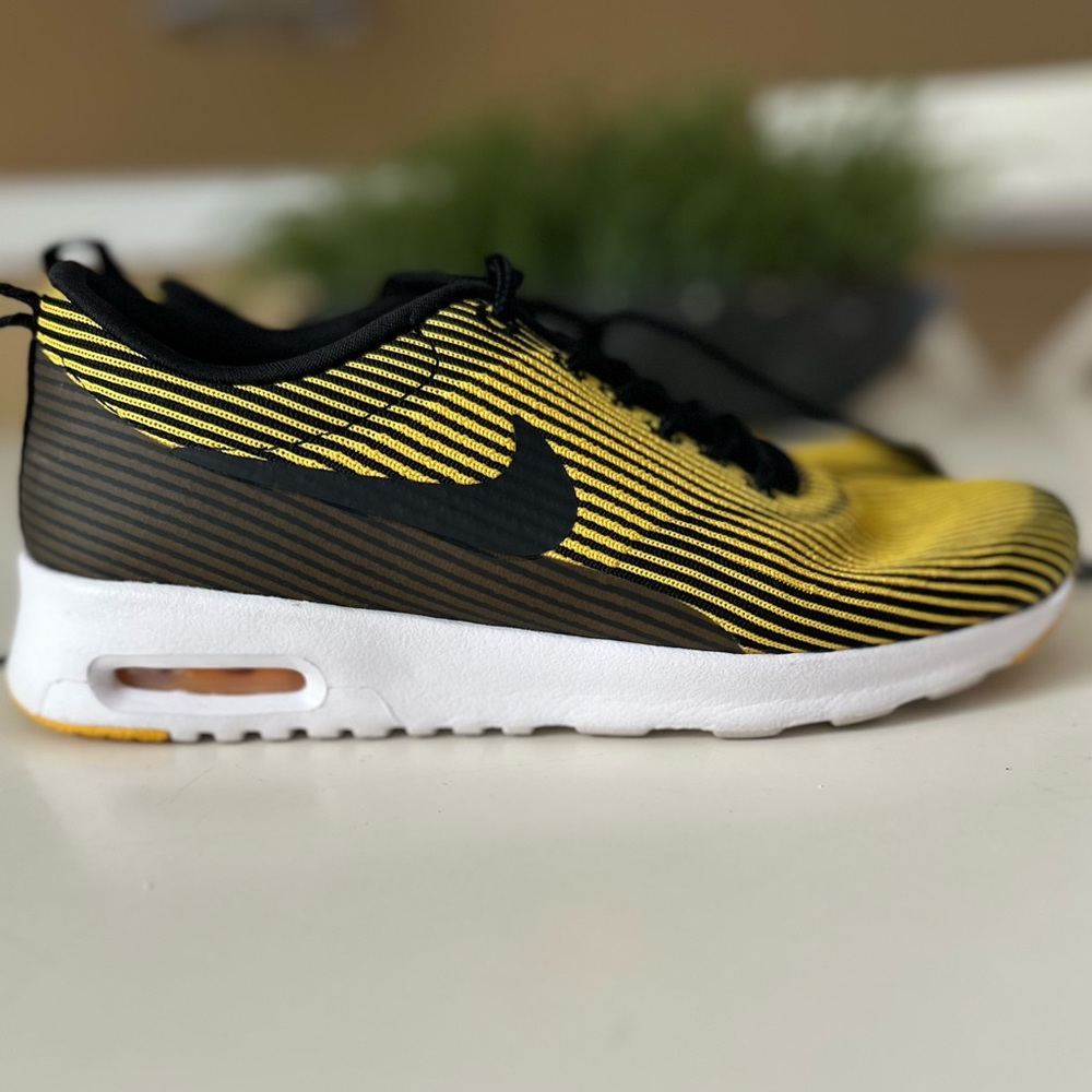 Nike Air Max Thea KJCRD size 5.5